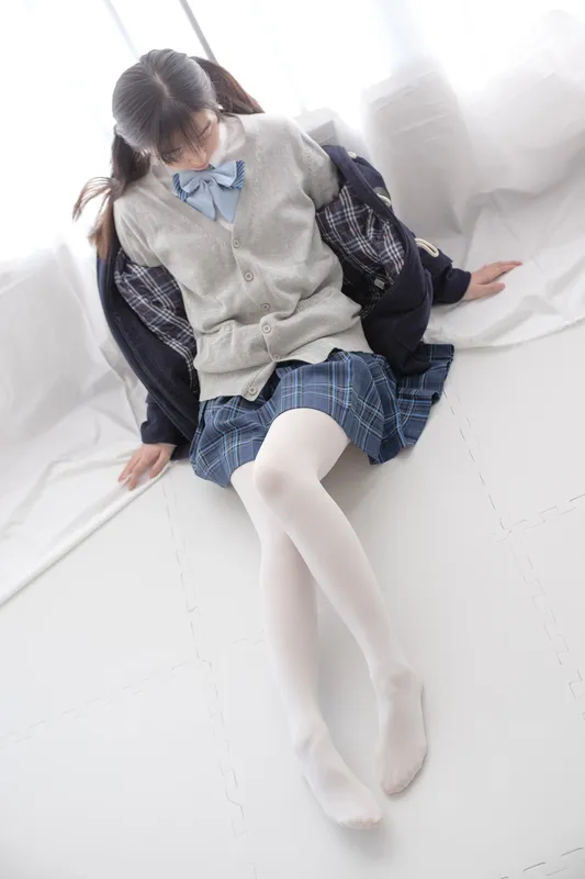 森萝财团 R15-047 [114P] - 森萝财团